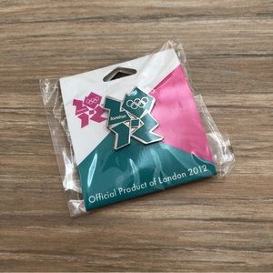 NWT London 2012 Trading Pin